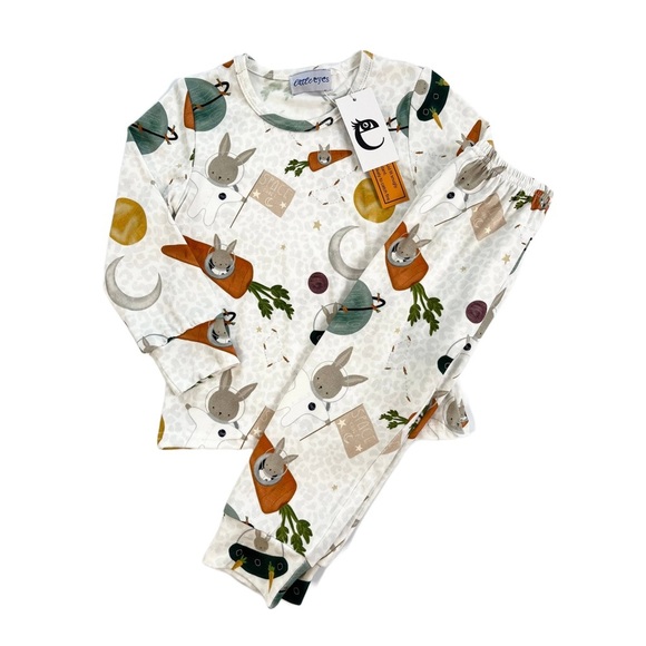 🇨🇦 Little Eyes Cosmic Cottontails Bamboo Kids Two-Piece Set - Picture 2 of 3